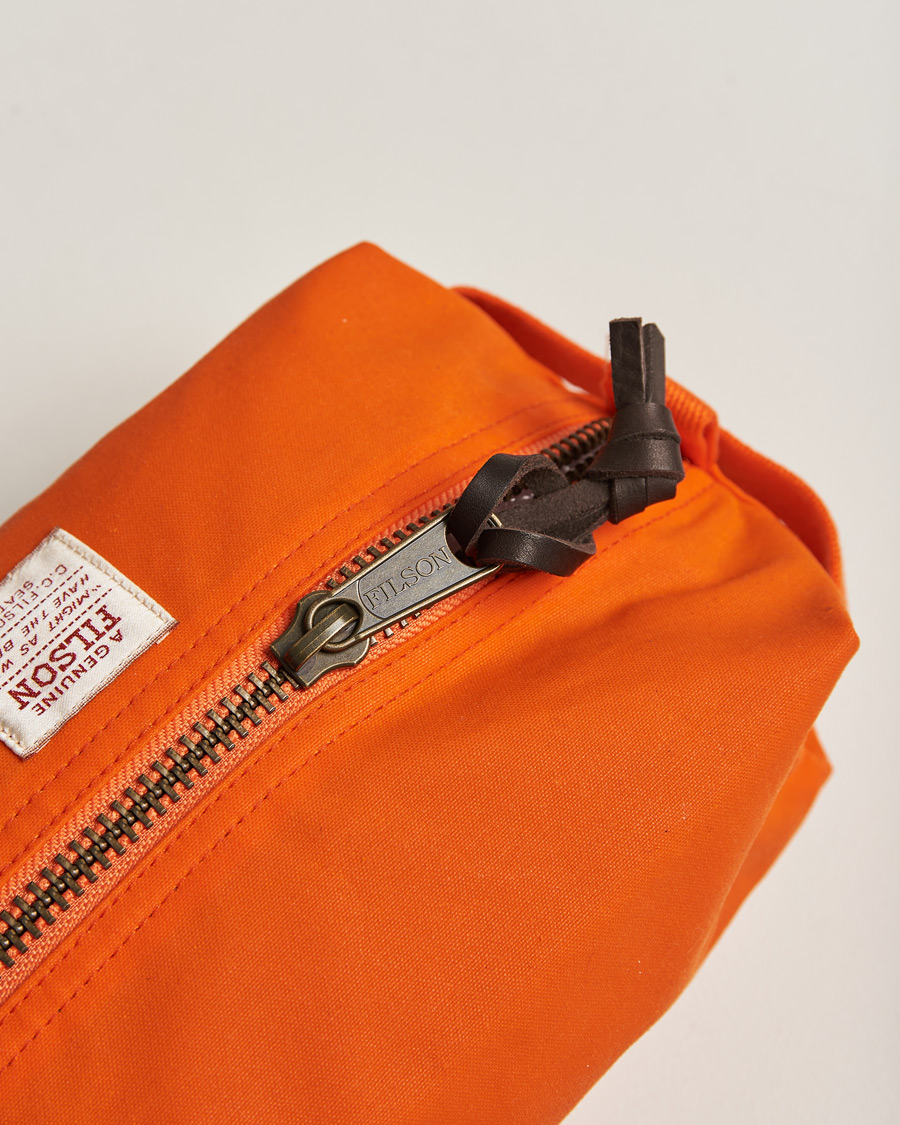 Herr | Filson Tin Cloth Travel Kit Flame | Filson | Tin Cloth Travel Kit Flame
