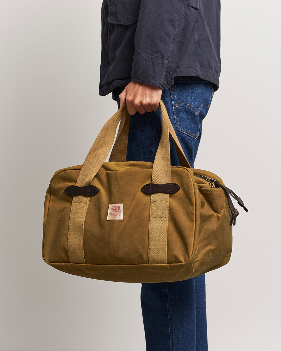 Herr | Väskor | Filson | Tin Cloth Small Duffle Bag Dark Tan