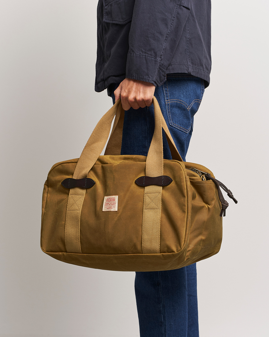 Herr | Avdelningar | Filson | Tin Cloth Small Duffle Bag Dark Tan