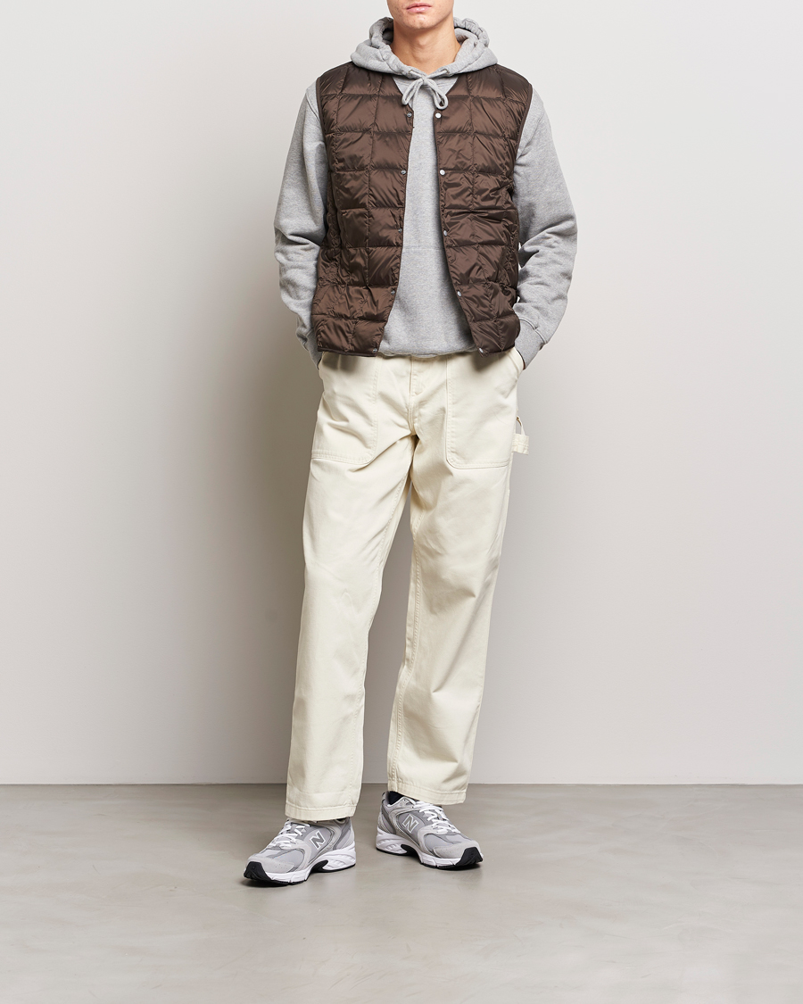 Herr | Jackor | TAION | V-Neck Lightweight Down Vest Dark Choco