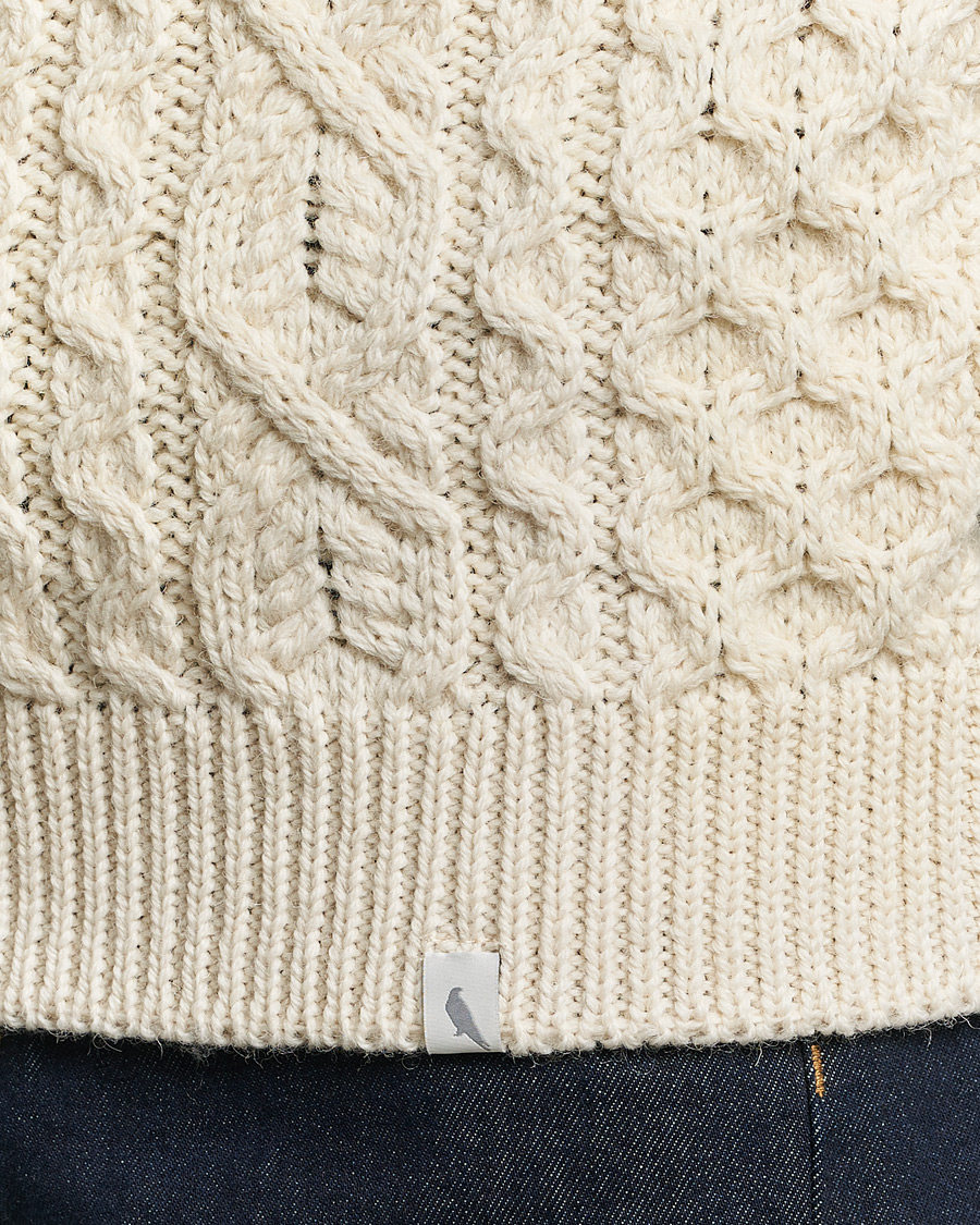 Herr | Tröjor | Peregrine | Hudson Wool Aran Knitted Jumper Ecru