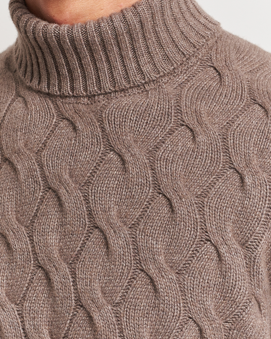 Herr | Tröjor | Oscar Jacobson | Seth Heavy Knitted Wool/Cashmere Cable Rollneck Brown