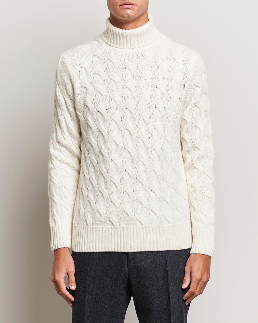 Herr | Business & Beyond | Oscar Jacobson | Seth Heavy Knitted Wool/Cashmere Cable Rollneck White