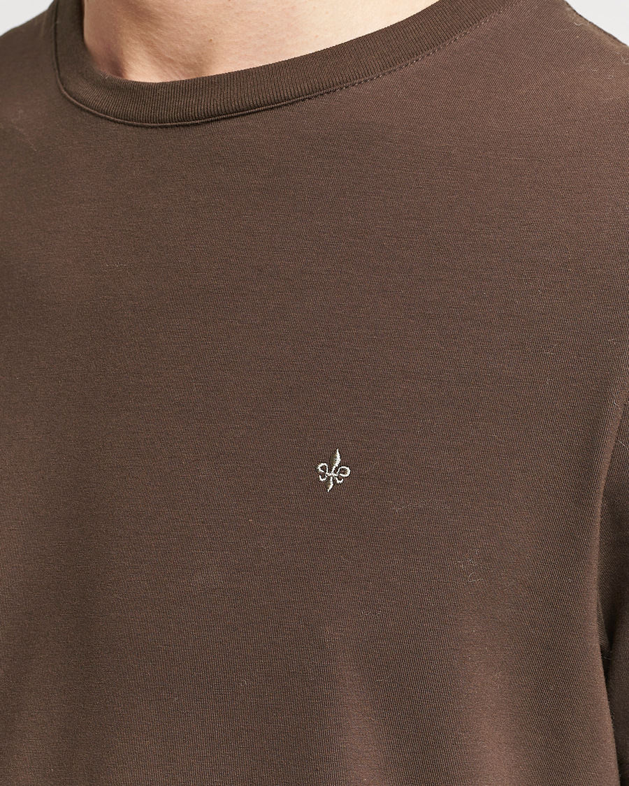 Herr | T-Shirts | Morris | James Crew Neck T-shirt Brown