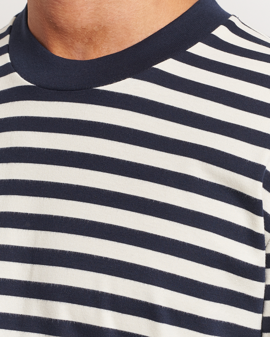Herr | T-Shirts | Sunspel | Heavyweight Mock Neck Long Sleeve T-Shirt Navy/Ecru
