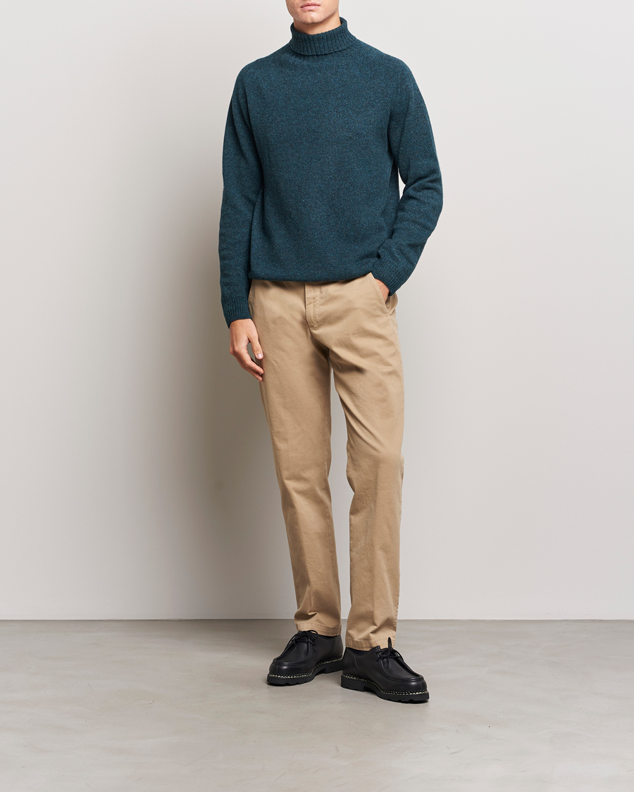 Herr | Tröjor | Sunspel | Lambswool Rollneck Peacock