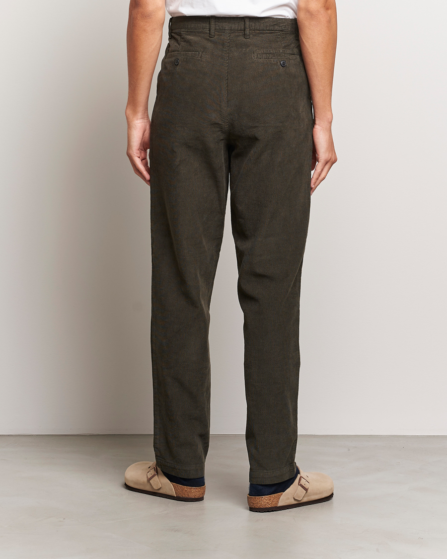 Herr | Byxor | Sunspel | Corduroy Double Pleat Trousers Coffee