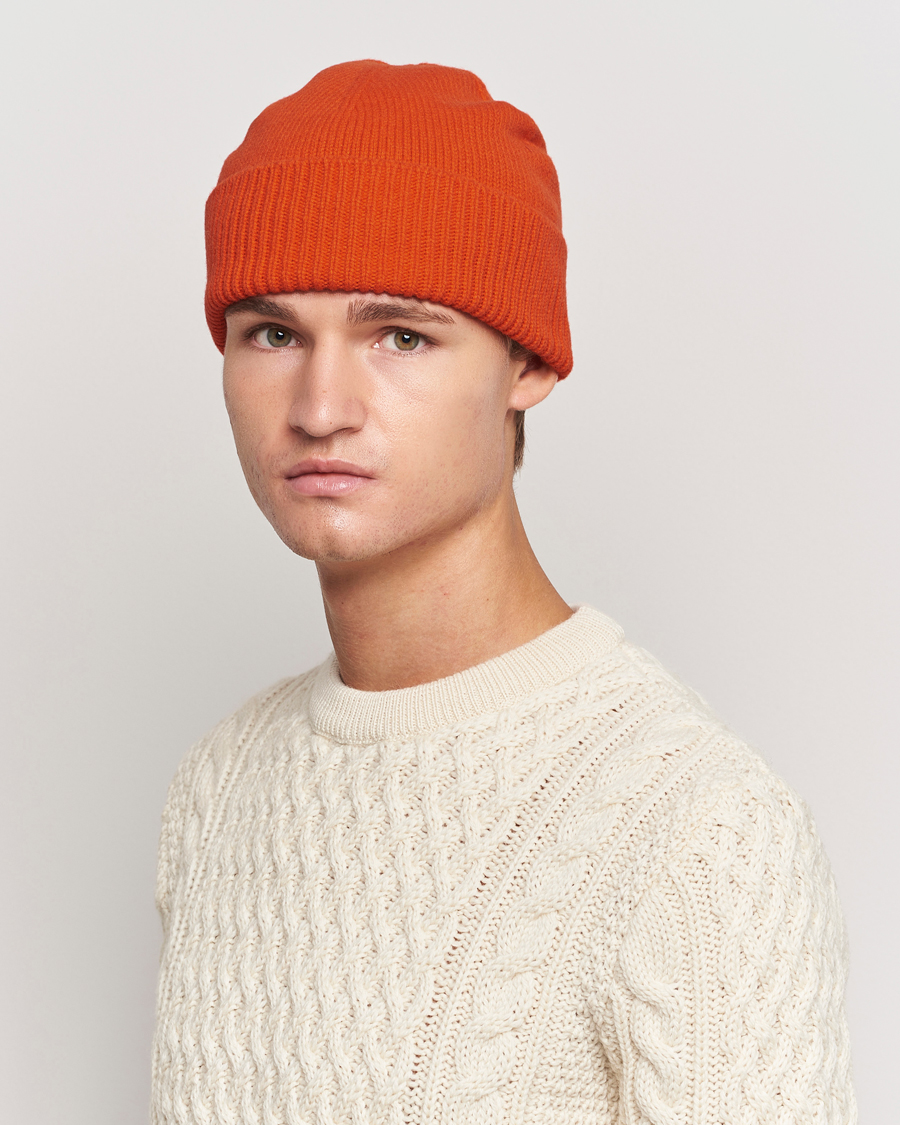 Herr | Sunspel Lambswool Hat Magma | Sunspel | Lambswool Hat Magma