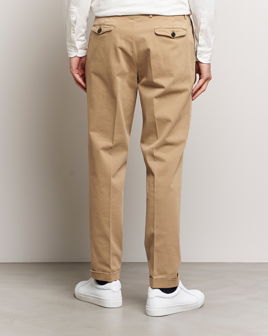 Herr | Byxor | Briglia 1949 | Easy Fit Pleated Cotton Stretch Chino Beige