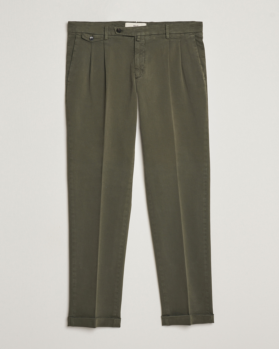 Herr | Byxor | Briglia 1949 | Easy Fit Pleated Cotton Stretch Chino Military