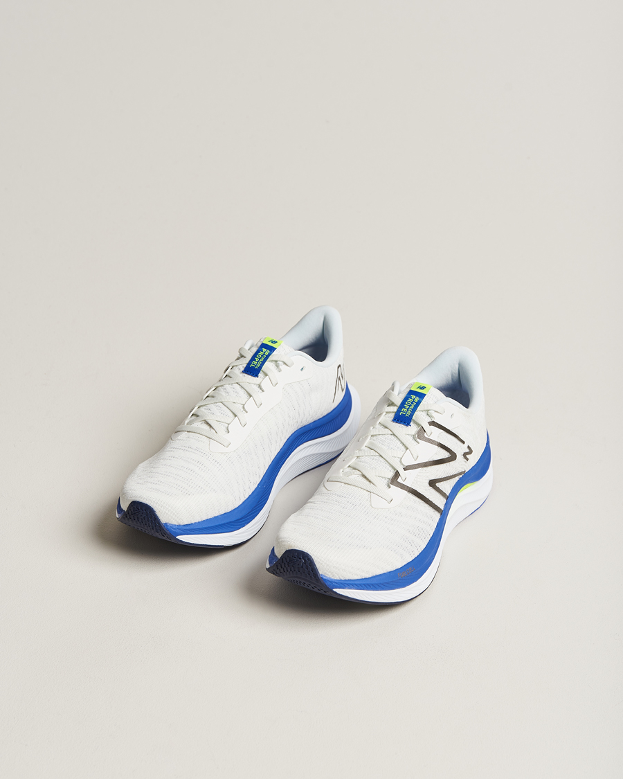 Herr | Running sneakers | New Balance Running | FuelCell Propel v4 White