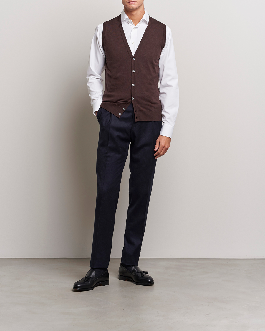 Herr | Tröjor | John Smedley | Huntswood Slim Fit Waistcoat Truffle Brown
