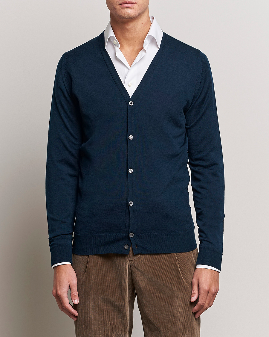 Herr | Tröjor | John Smedley | Petworth Extra Fine Merino Cardigan Orion Green