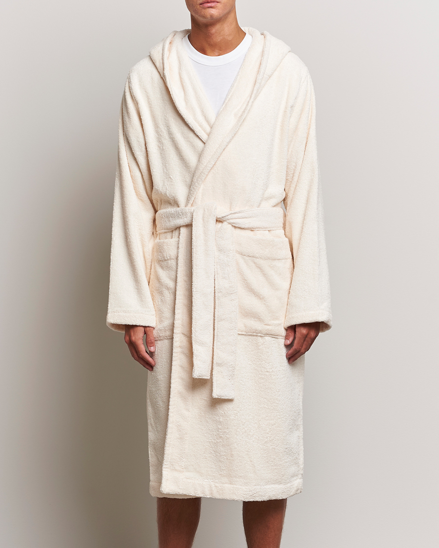 Herr | New Nordics | Tekla | Organic Terry Hooded Bathrobe Ivory