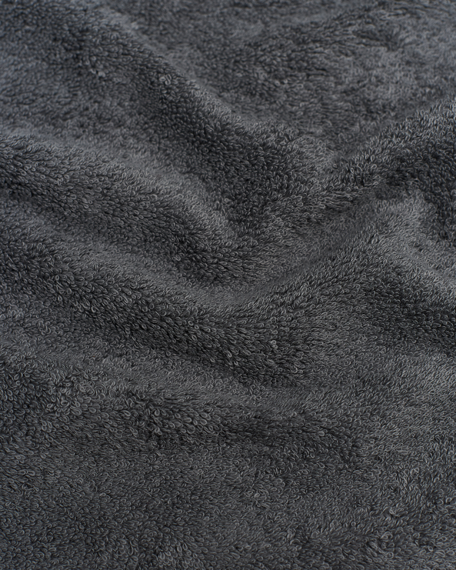 Herr | Textilier | Tekla | Organic Terry Bath Towel Charcoal Grey