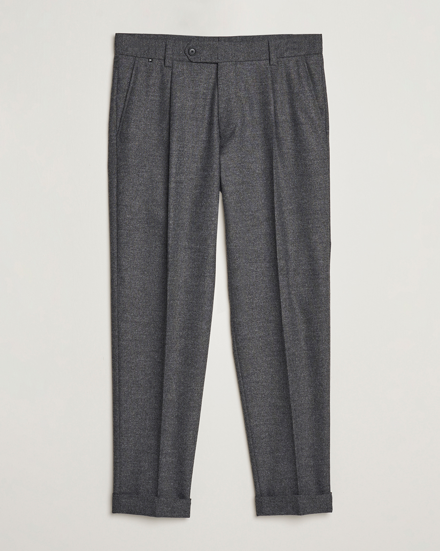 Herr | Byxor | BOSS BLACK | Perin Tech Flannel Pleated Trousers Dark Grey