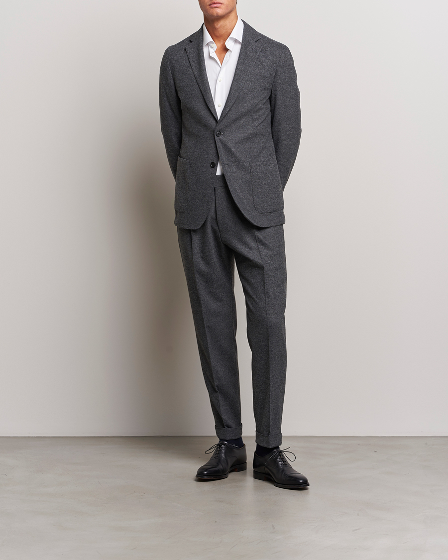 Herr | Byxor | BOSS BLACK | Perin Tech Flannel Pleated Trousers Dark Grey