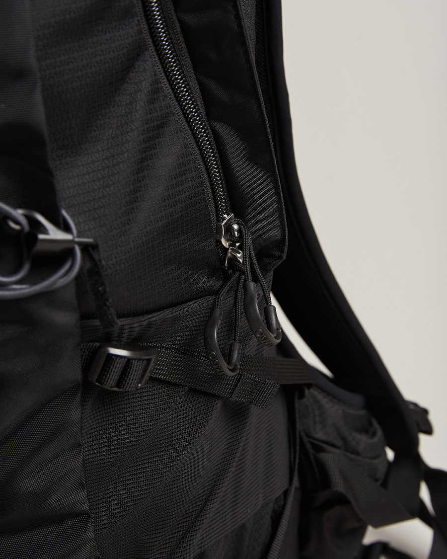 Herr | Osprey Talon 22 Backpack Stealth Black | Osprey | Talon 22 Backpack Stealth Black