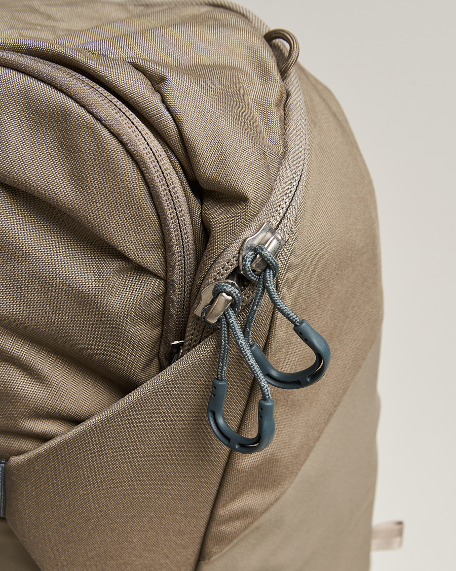 Herr | Väskor | Osprey | Metron 24 Backpack Tan Concrete