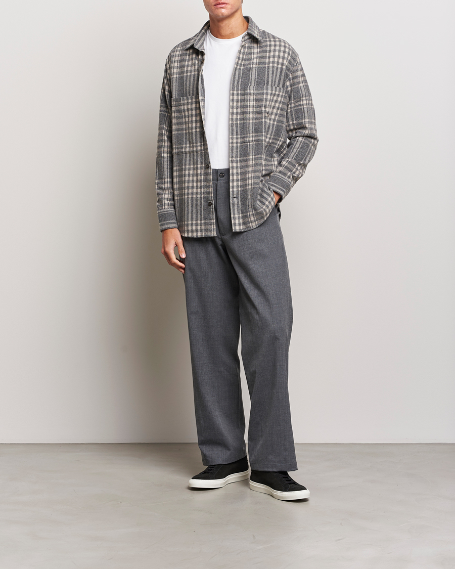 Herr | Skjortor | NN07 | Freddie Checked Overshirt Grey/Cream
