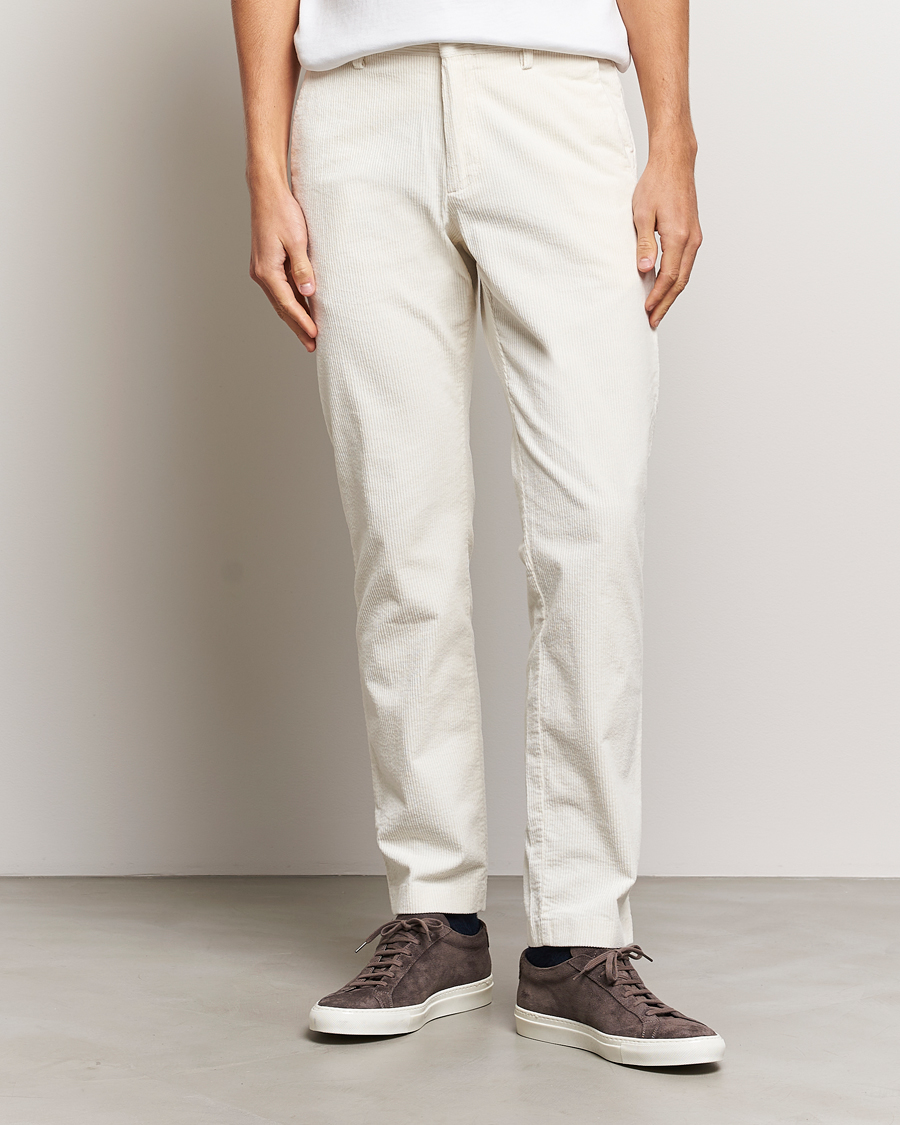 Herr | Byxor | NN07 | Theo Regular Fit Corduroy Chinos Off White