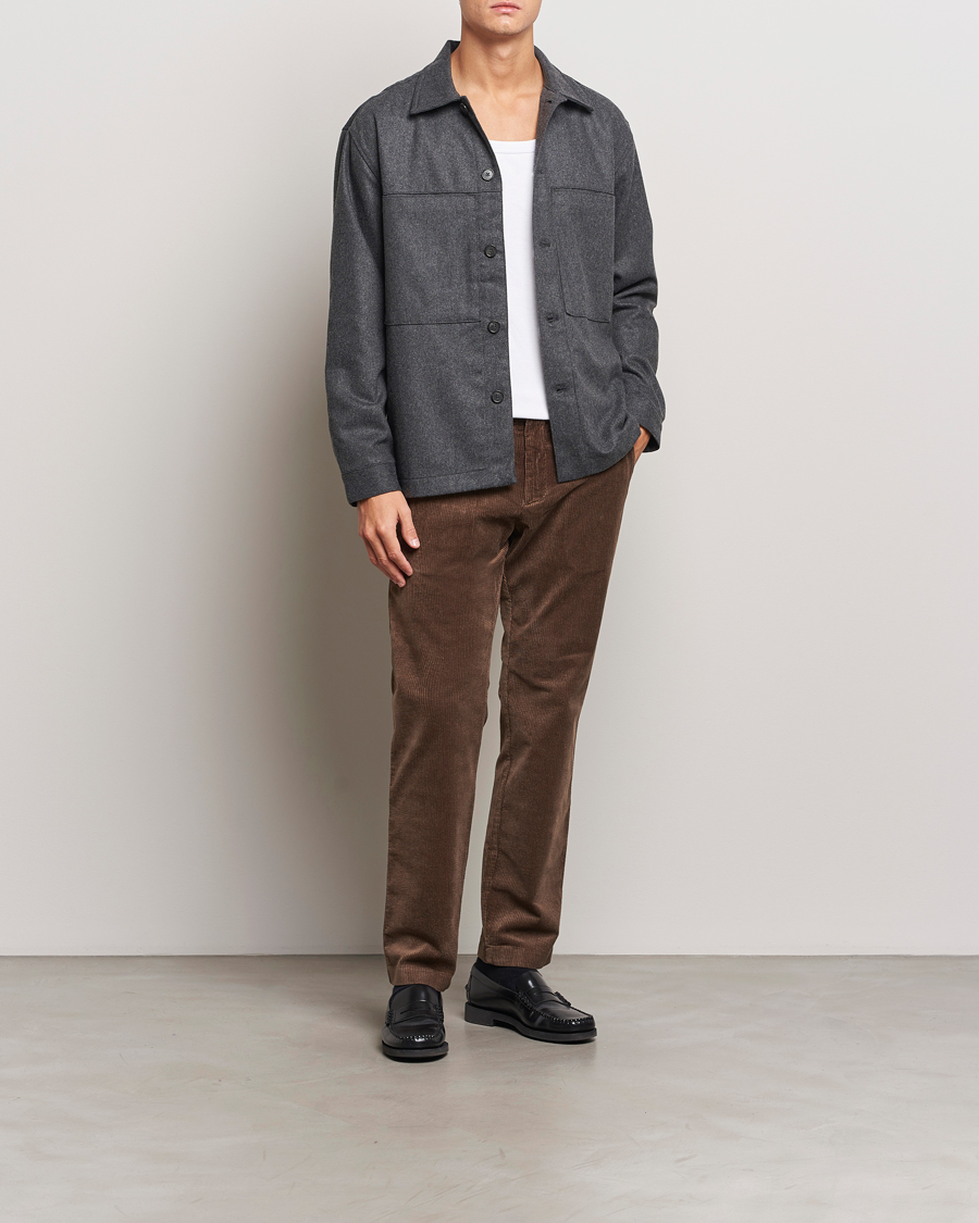 Herr | Byxor | NN07 | Theo Regular Fit Corduroy Chinos Shitake