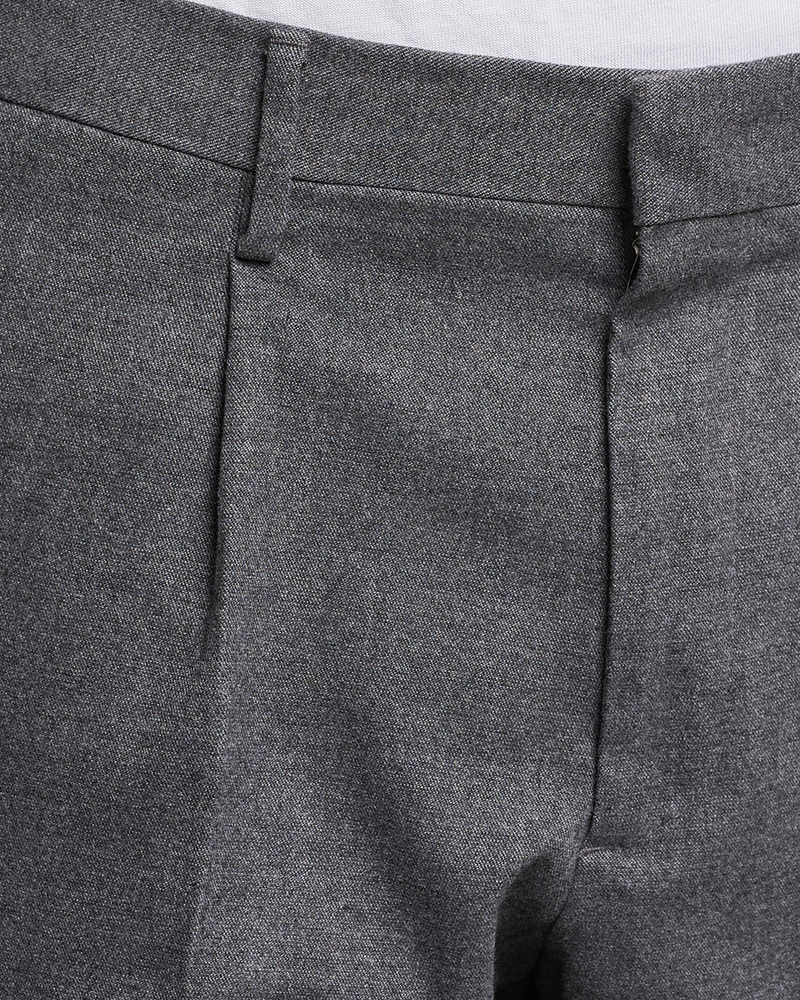 Herr | Byxor | NN07 | Bill Pleated Structured Trousers Grey Melange
