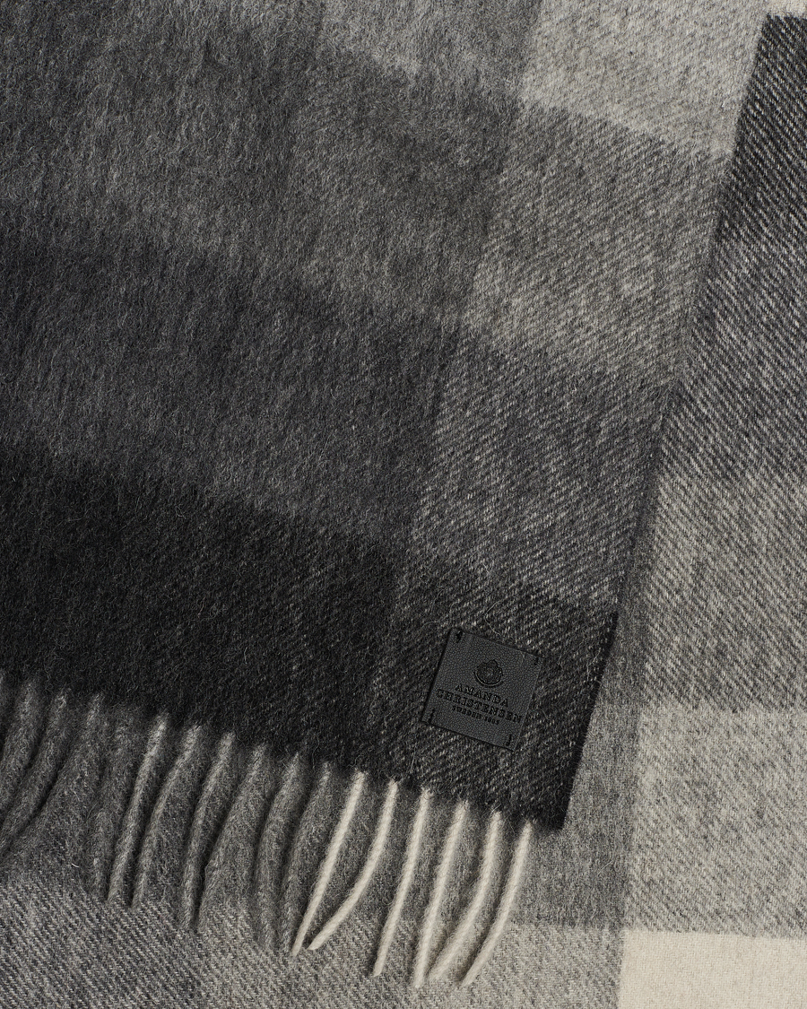 Herr | Amanda Christensen Merino Wool Block Check Scarf Black/Grey | Amanda Christensen | Merino Wool Block Check Scarf Black/Grey