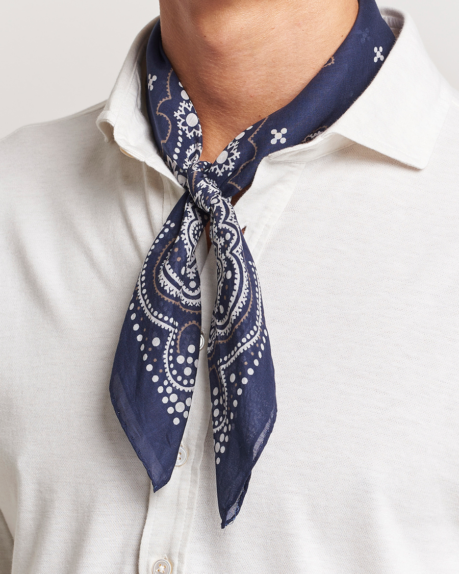 Herr | Amanda Christensen Cotton Voilé Printed Flower Bandana Navy | Amanda Christensen | Cotton Voilé Printed Flower Bandana Navy