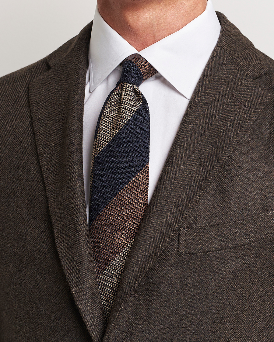 Herr | Amanda Christensen Silk Grenadine 8cm Block Striped Tie Brown/Navy/Beige | Amanda Christensen | Silk Grenadine 8cm Block Striped Tie Brown/Navy/Beige