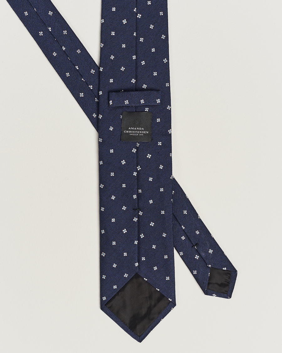 Herr | Amanda Christensen Silk/Wool 8cm Printed Flower Tie Navy | Amanda Christensen | Silk/Wool 8cm Printed Flower Tie Navy
