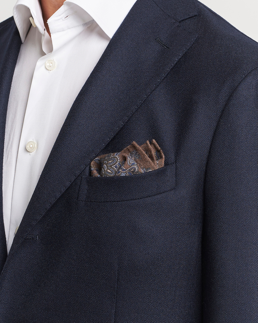 Herr | | Amanda Christensen | Wool Flannel Large Flower Pocket Square Brown