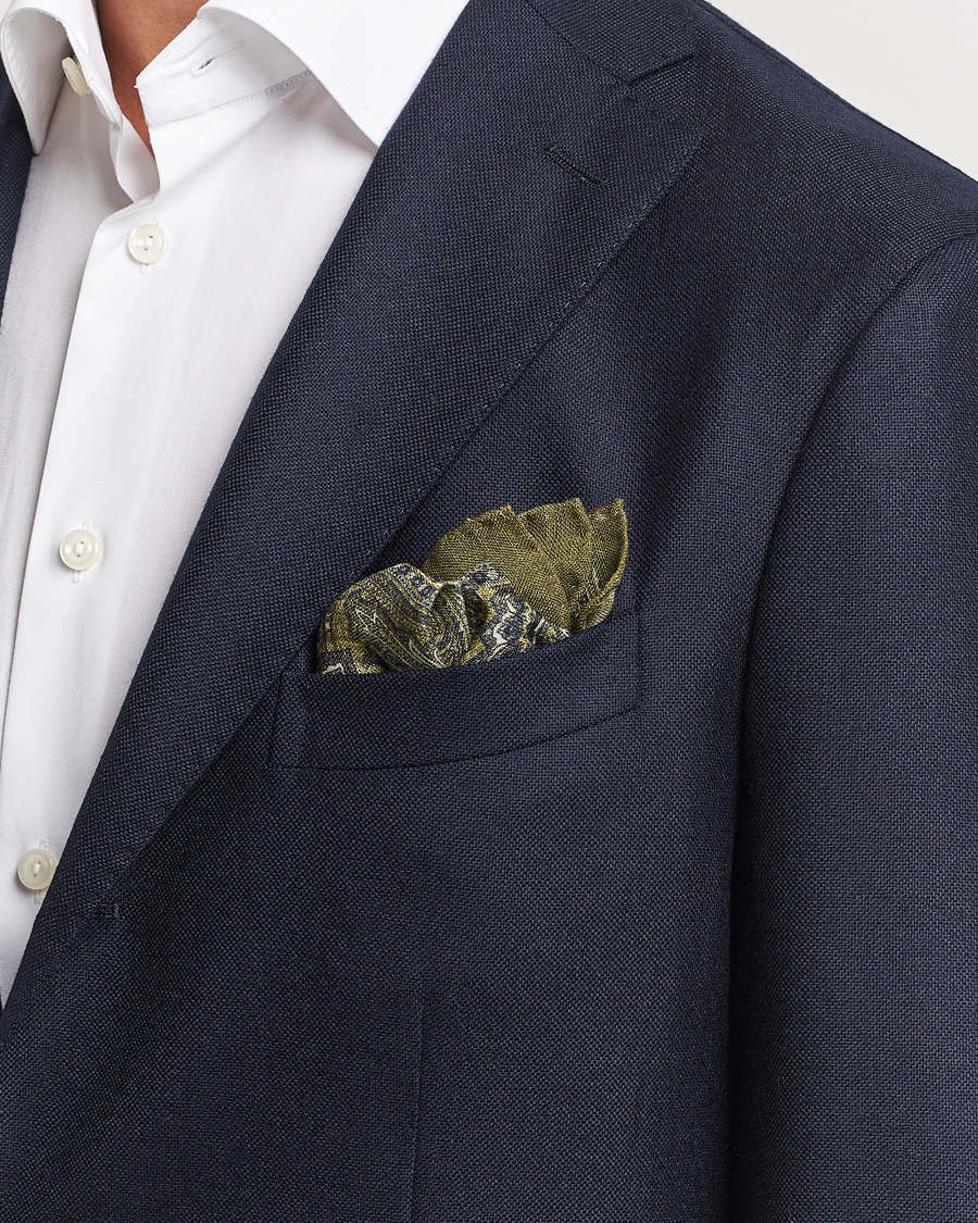 Herr |  | Amanda Christensen | Wool Printed Large Paisley Pocket Square Green Melange