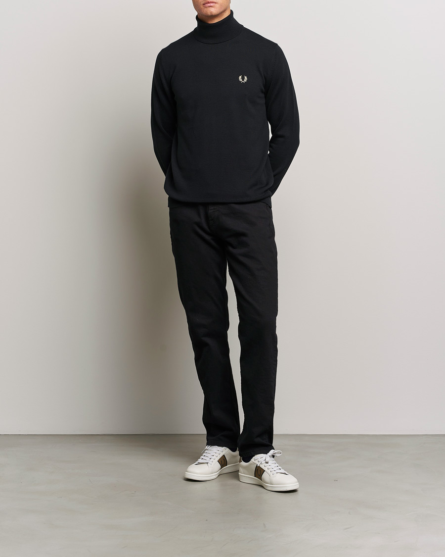 Herr | Tröjor | Fred Perry | Classic Rollnock Jumper Black