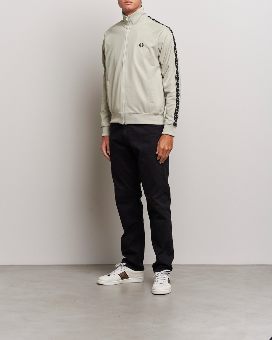 Herr | Tröjor | Fred Perry | Taped Track Jacket Light Oyster