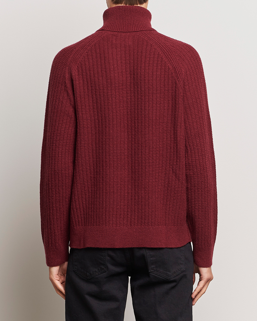 Herr | Tröjor | GANT | Lambswool Textured Rollneck Plumped Red