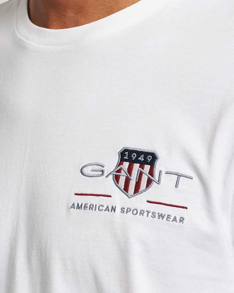 Herr | T-Shirts | GANT | Archive Shield Small Logo T-Shirt White