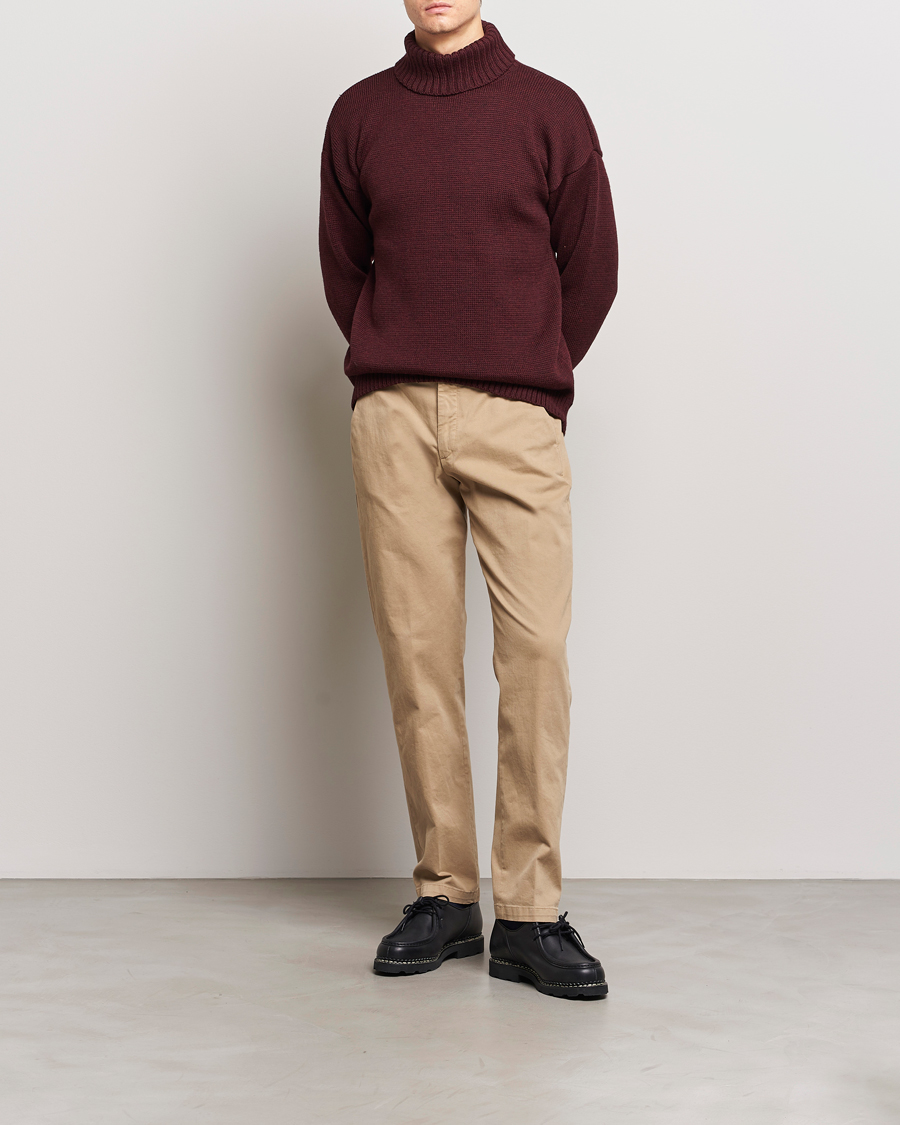 Herr | Tröjor | Gloverall | Submariner Chunky Wool Roll Neck Burgundy