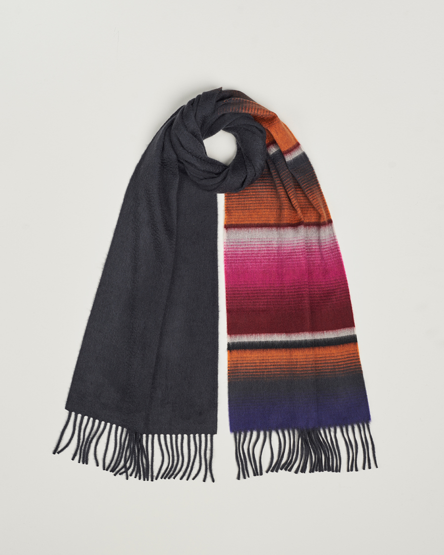 Herr | Begg & Co Solid/Checked Cashmere Scarf 36*183cm Midnight Pink | Begg & Co | Solid/Checked Cashmere Scarf 36*183cm Midnight Pink