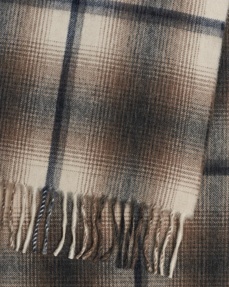 Herr | Begg & Co Wool/Cashmere Shadow Check Scarf 32*180cm Natural Grey | Begg & Co | Wool/Cashmere Shadow Check Scarf 32*180cm Natural Grey