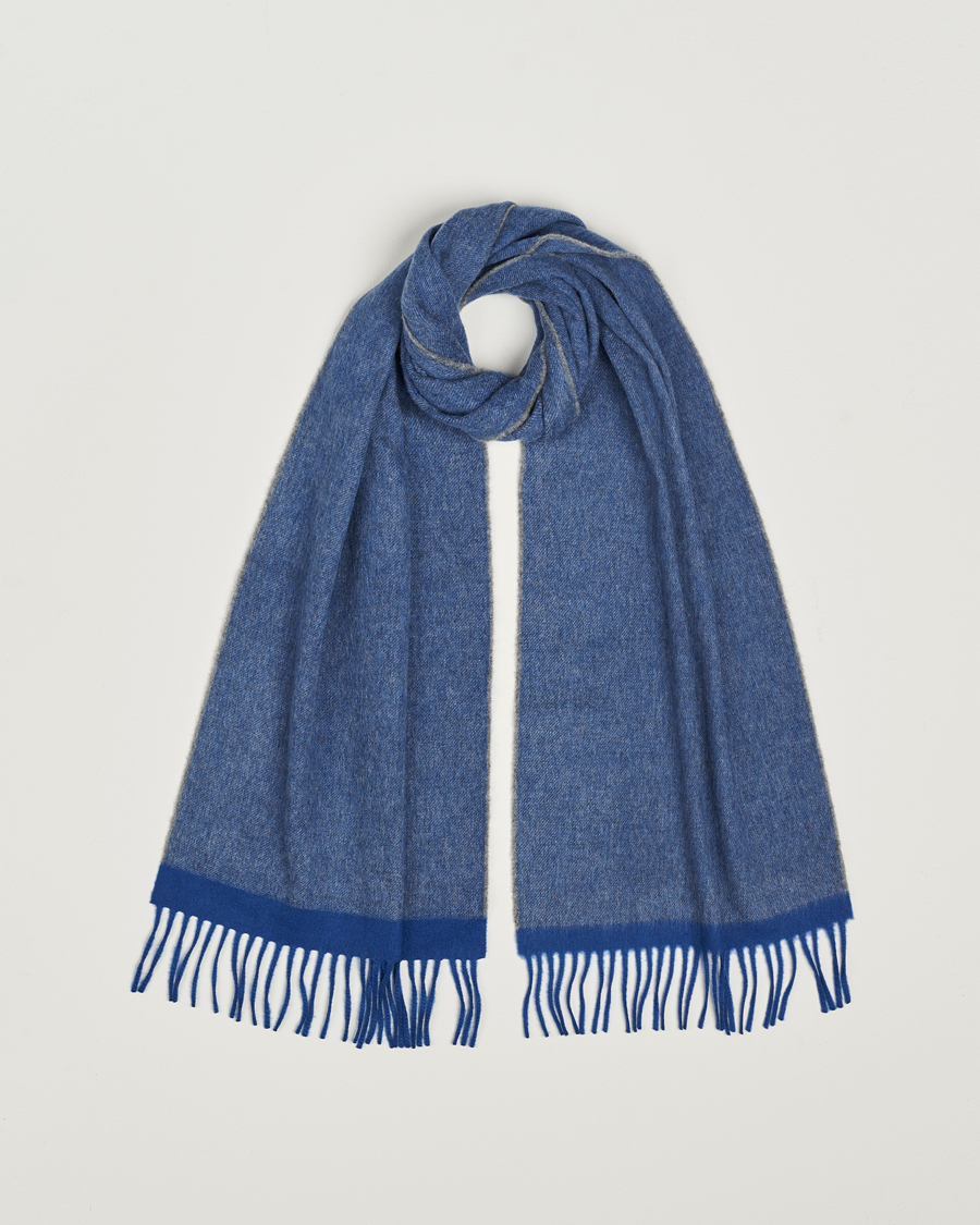 Herr | Begg & Co Solid Board Wool/Cashmere Scarf Blue Grey | Begg & Co | Solid Board Wool/Cashmere Scarf Blue Grey