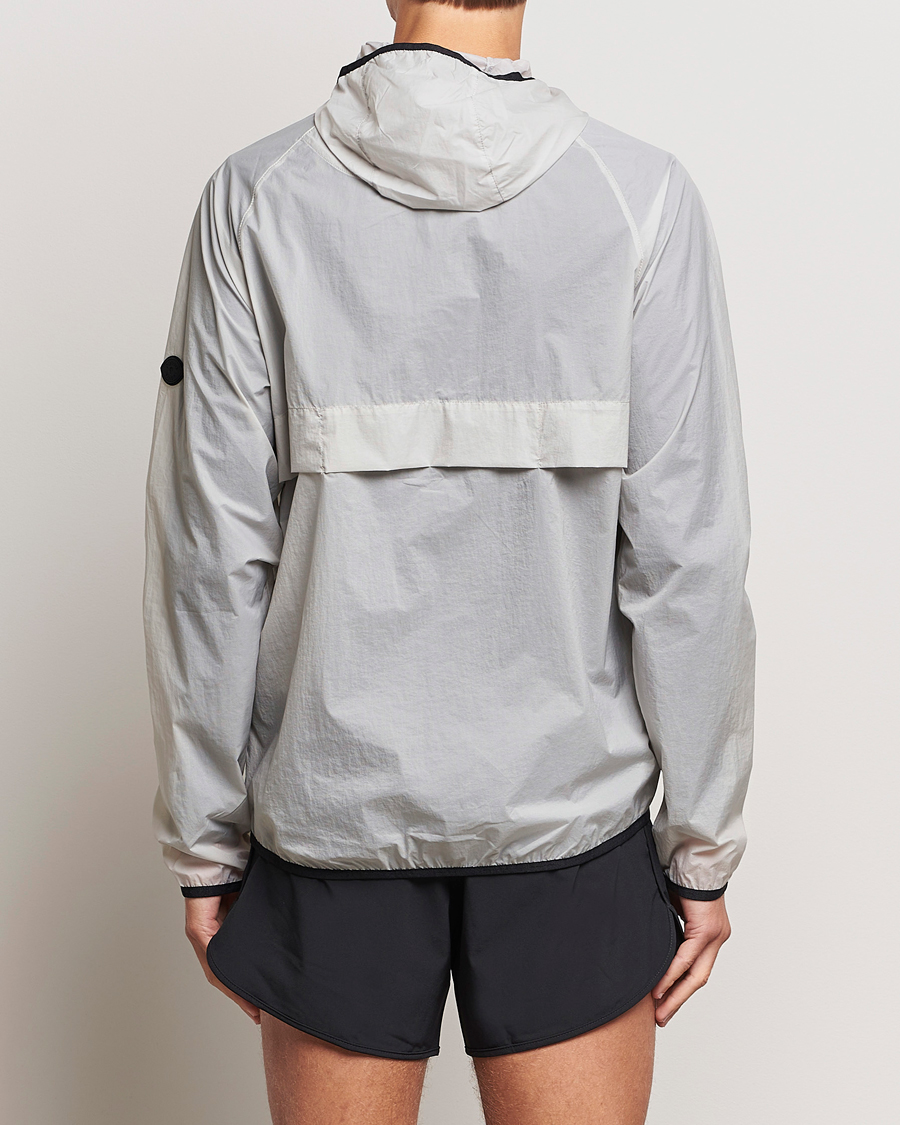 Herr | Jackor | District Vision | Ultralight Packable DWR Wind Jacket Moonstone