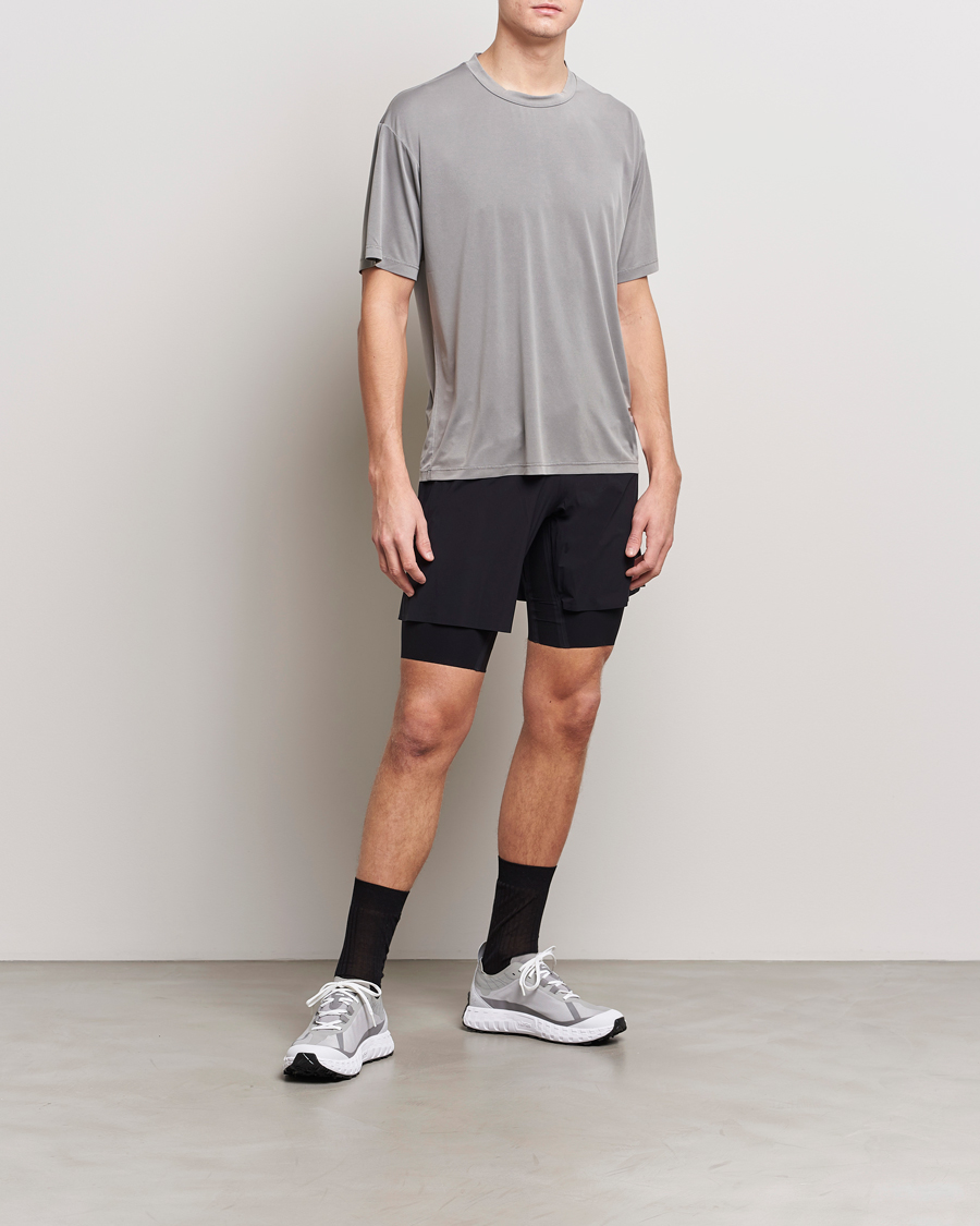 Herr | T-Shirts | Satisfy | AuraLite T-Shirt Mineral Fossil