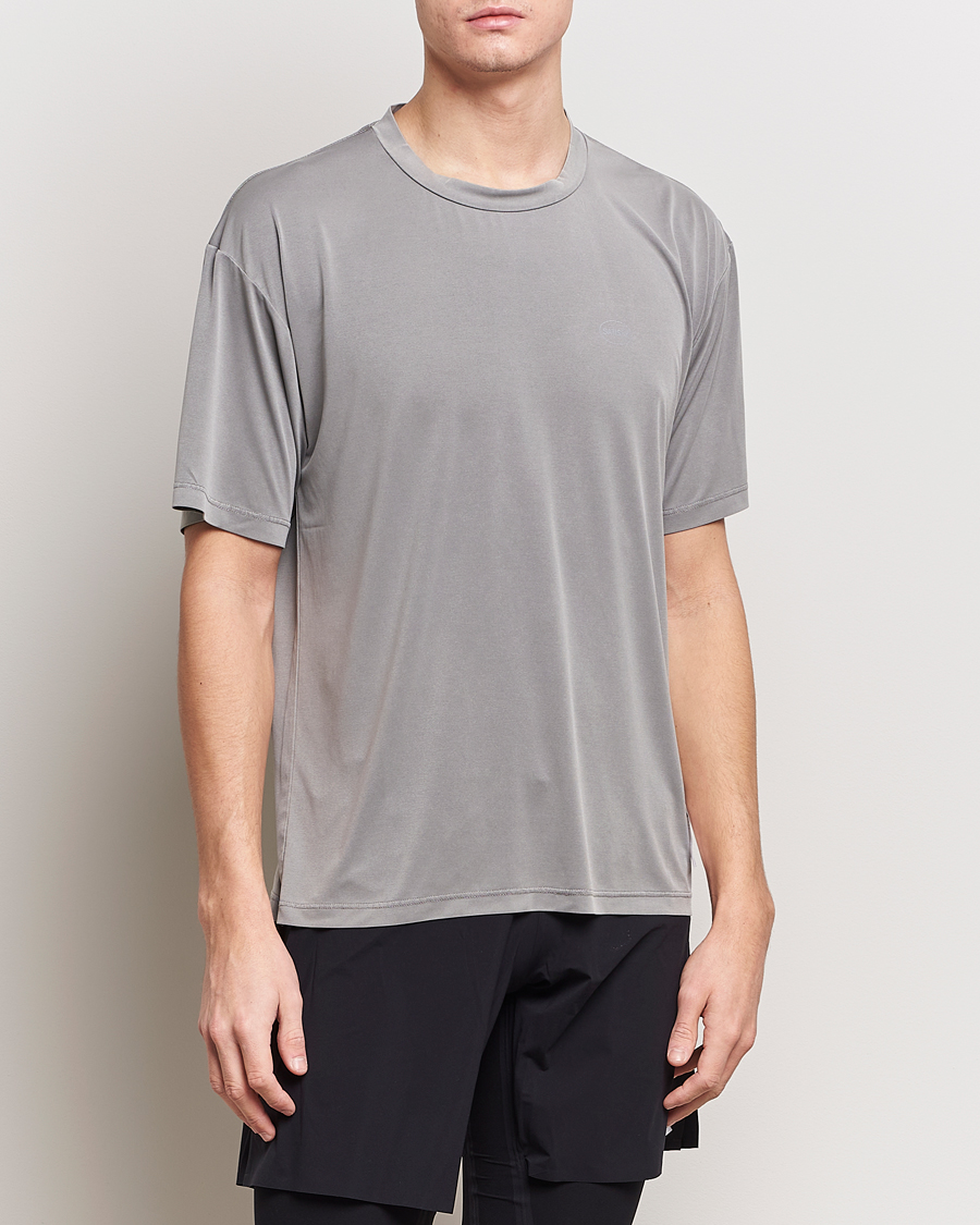 Herr | Running | Satisfy | AuraLite T-Shirt Mineral Fossil