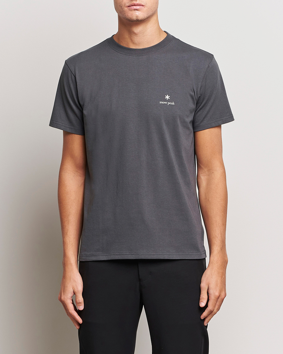 Herr | Japanese Department | Snow Peak | Logo T-Shirt Charcoal