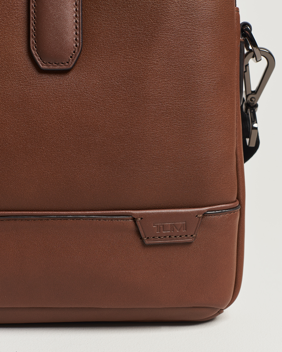 Herr | Väskor | TUMI | Harrison Sycamore Slim Leather Brief Cognac