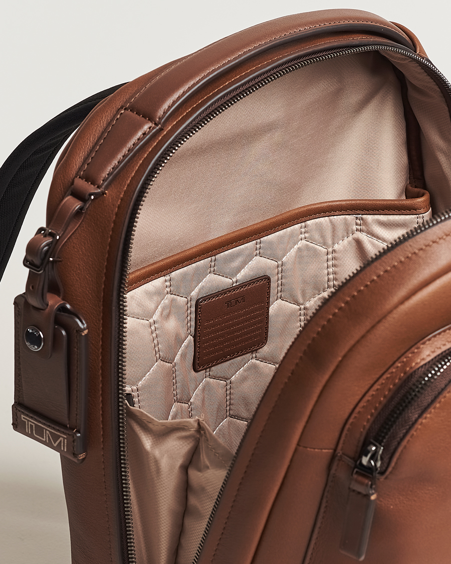 Herr | Väskor | TUMI | Harrison Bradner Leather Backpack Cognac