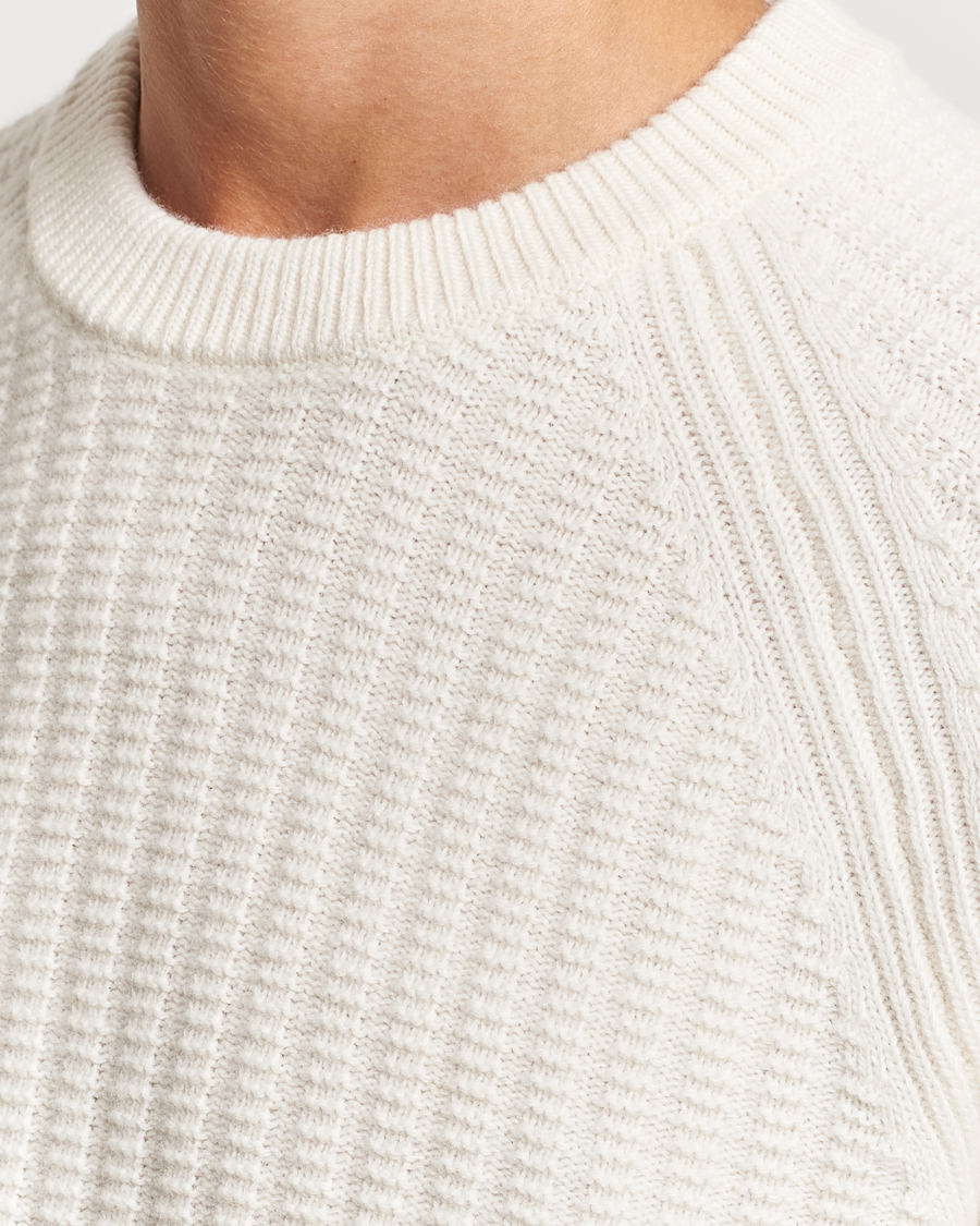 Herr | Tröjor | GANT | Textured Raglan Knitted Crew Neck Cream