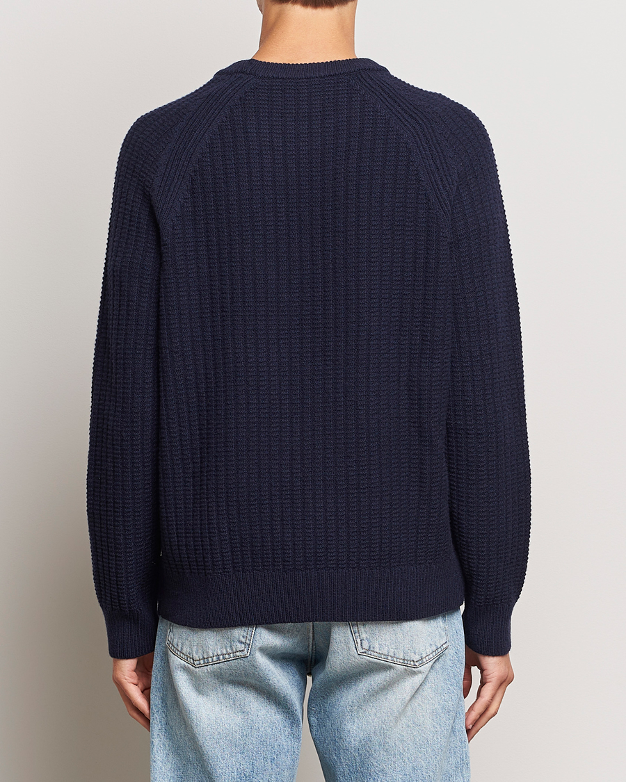 Herr | Tröjor | GANT | Textured Raglan Knitted Crew Neck Evening Blue