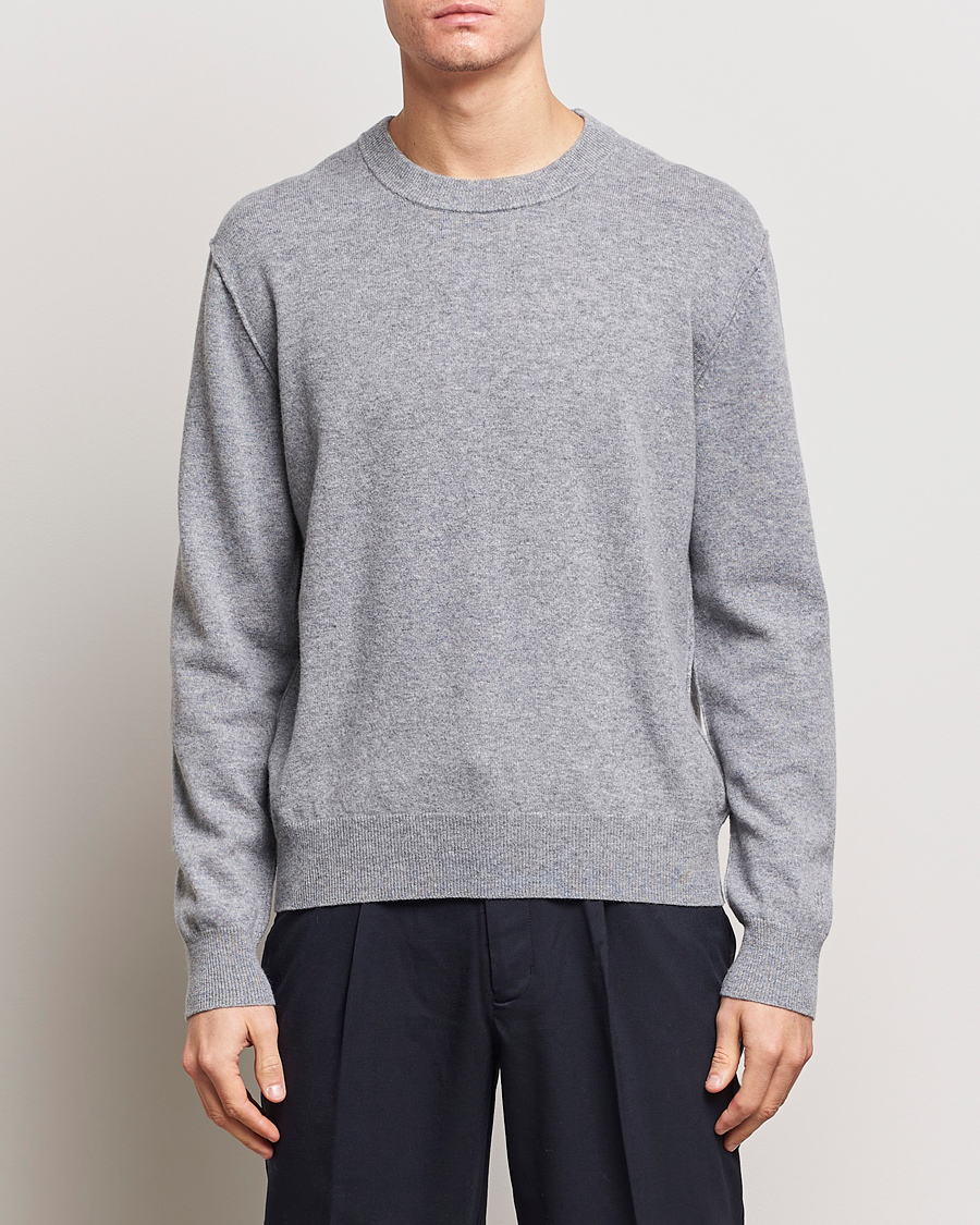 Herr | Personal Classics | Filippa K | 93 Knitted Lambswool Crew Neck Sweater Grey Melange